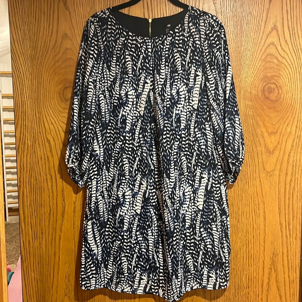 H&M blue pattern tunic dress. 6